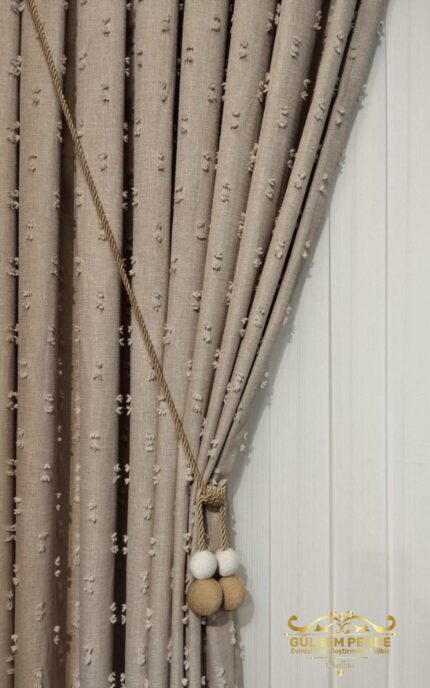 Revşan Ponpon Keten Fon Perde – Ütü İstemez Dekoratif Fon