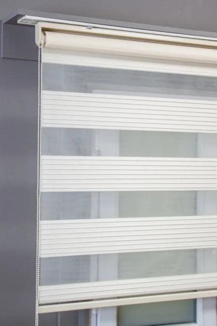 Ekru Pileli Zebra Perde